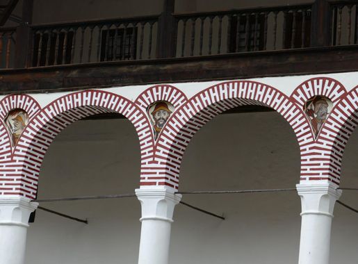 File:Architectural elements in Rila Monastery 06.jpg - Wikimedia Commons