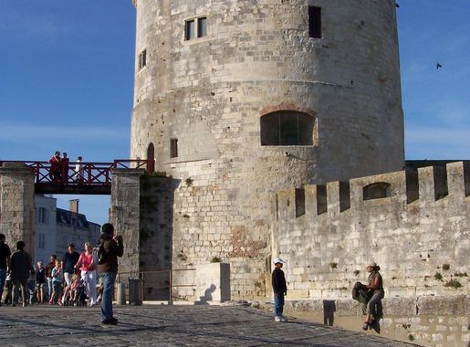 Fichier:Tour de la Chaîne 0003.jpg — Wikipédia