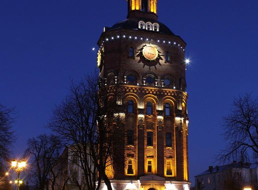 File:Old Tower night winter 2011 G1.jpg - Wikimedia Commons