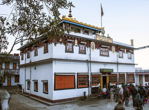 File:Samten Choling Buddhist Ghoom Monastery.jpg - Wikimedia Commons