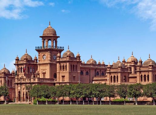 File:Islamia College Peshawar (Public Sector University), Khyber  Pakhtunkhwa, Pakistan cropped.jpg - Wikimedia Commons