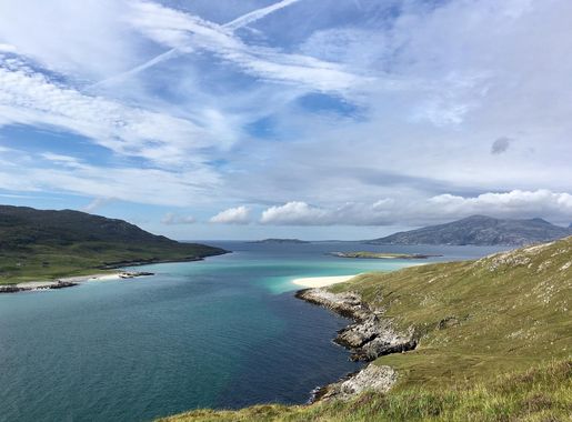 File:Scarp and Traigh Mheilein, Isle of Harris.jpg - Wikimedia Commons
