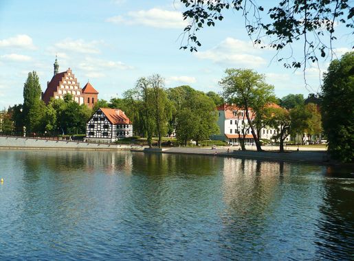 File:Bydgoszcz-Wyspa Młyńska.JPG - Wikimedia Commons