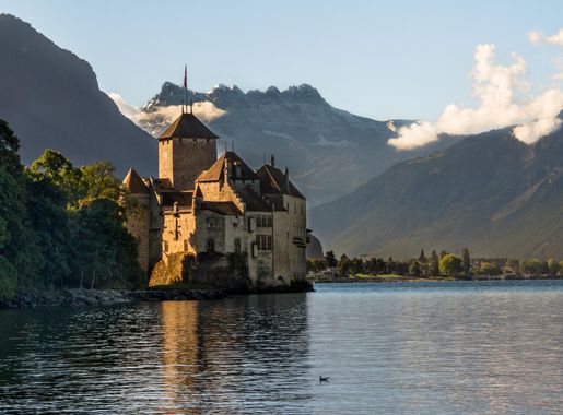 File:Chateau de Chillon-1 (2).jpg - Wikimedia Commons