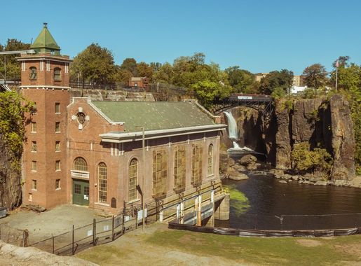 File:Paterson great falls powerplant.jpg - Wikimedia Commons