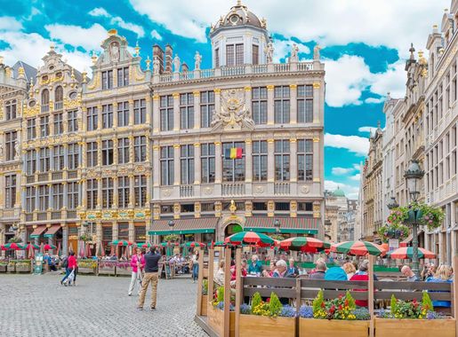 Free Images : architecture, palace, cityscape, panorama, downtown,  recreation, sitting, plaza, landmark, facade, tourism, public space, town  square, centre, neighbourhood, city center, historic town, grote markt,  shopping mall, main square, grand place,