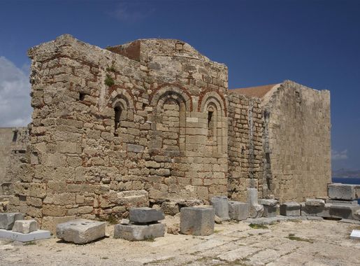 File:Ruins byzantine church Lindos Rhodes.jpg - Wikimedia Commons