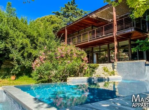 UZÈS - MAISON À VENDRE - 2 730 000 € - 300 m² - 8 pièces