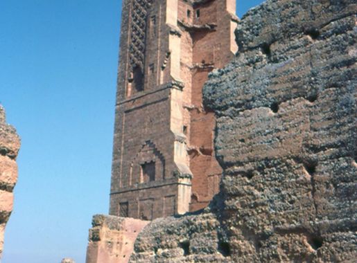 File:Tlemcen, Algeria - Ruin of Mansoura.jpg - Wikimedia Commons