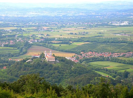File:Mirenskigrad1.jpg - Wikipedia