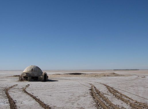 File:Chott el Djerid - Lars homestead.jpg - Wikimedia Commons