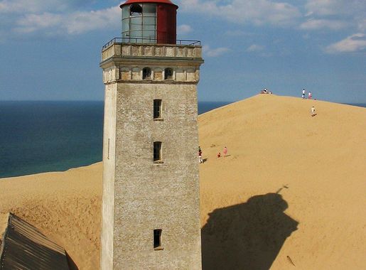 File:Lighthouse Rubjerg Knude, Denmark, 2004 ubt.jpeg - Wikimedia Commons