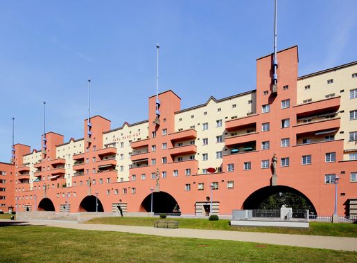 File:Döbling (Wien) - Karl-Marx-Hof.JPG - Wikipedia