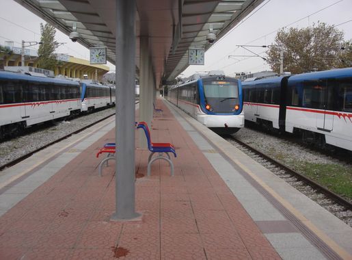 File:İZBAN trains at Alsancak Station.JPG - Wikipedia