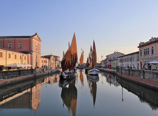 File:Cesenatico - Porto Canale (2023).jpg - Wikimedia Commons