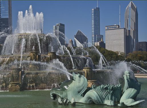 File:Buckingham Fountain Grant Park Chicago (IL) September 2014  (15265761358).jpg - Wikimedia Commons