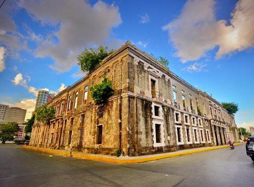 File:Allan Jay Quesada- DSC 3996 Intendencia Ruins, Intramuros, Manila.JPG  - Wikimedia Commons