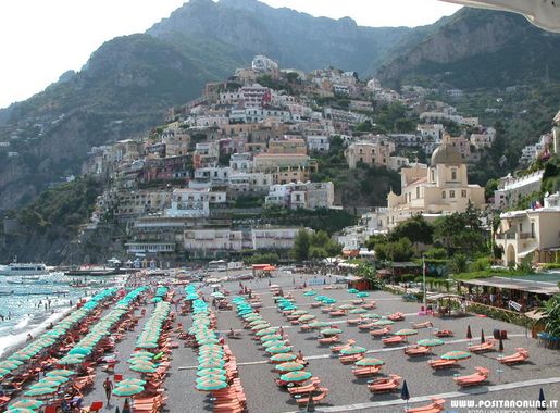 File:Positano dalla spiaggia.jpeg - Wikipedia