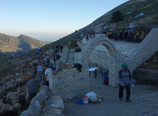 File:Bektashi Tekke at Mount Tomorr - Mapillary  (CnvmU7hfOSibcdQ9bZ79ew).jpg - Wikimedia Commons