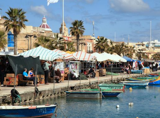 File:Malta - Marsaxlokk - Xatt is-Sajjieda - Market+Harbour 03 ies.jpg -  Wikimedia Commons