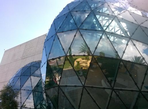 Free Images : architecture, glass, building, facade, modern, greenhouse,  sphere, tourist attraction, dome, daylighting, dali museum, st petersburg  florida, outdoor structure 2560x1920 - - 1099081 - Free stock photos -  PxHere