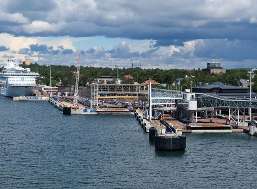 File:Mariehamn harbor 1.jpg - Wikimedia Commons