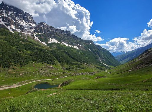 File:Shounter Valley.jpg - Wikimedia Commons