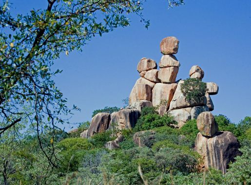 File:Balancing Rocks in Matopos National Park.jpg - Wikipedia