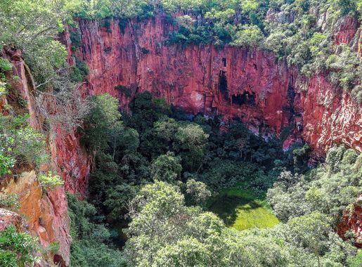 File:Buraco das Araras Jardim-MS.jpg - Wikimedia Commons