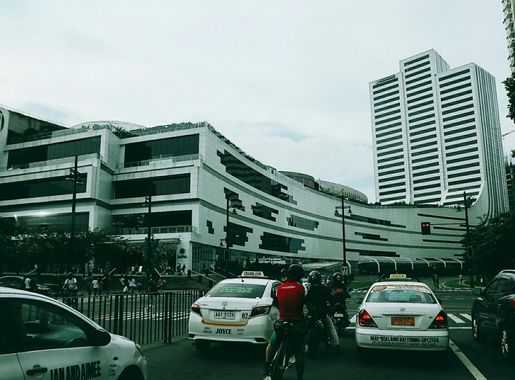 File:SM Aura Premier Kwonhubert.jpg - Wikipedia