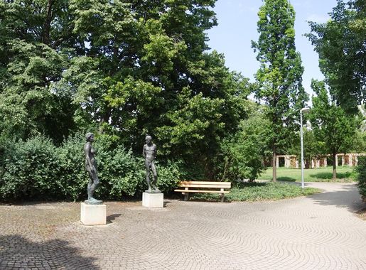 File:Stadtpark-Erfurt.jpg - Wikimedia Commons