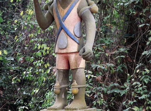 File:Statue in Sacred Forest in Ouidah Benin in Jan 2018.jpg - Wikimedia  Commons