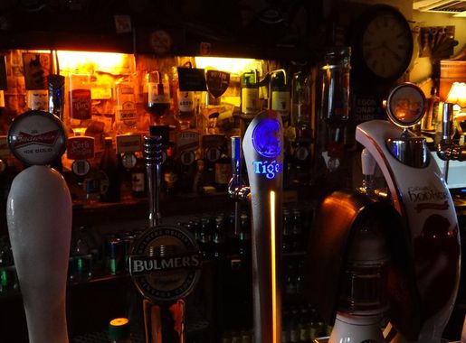 File:Athlone - sean's bar -004.JPG - Wikimedia Commons