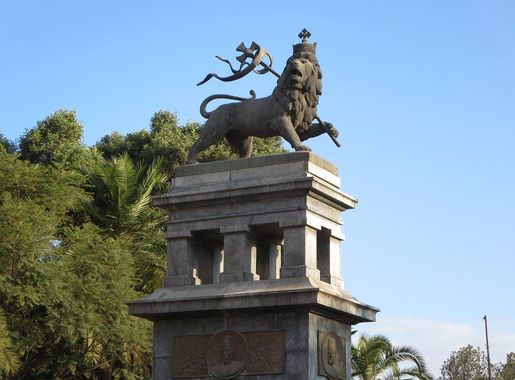File:Lion of Judah Monument (11258214883).jpg - Wikimedia Commons