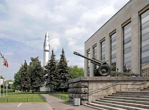 File:Entrance area of the Central Armed Forces Museum in Moscow.JPG -  Wikimedia Commons