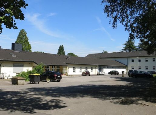 Datei:Elsa-Brändström-Realschule (Essen) 02.jpg – Wikipedia