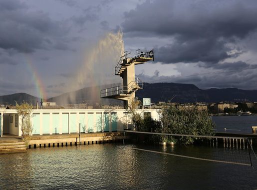 File:Genève - Bains des Pâquis 150814-02.JPG - Wikimedia Commons