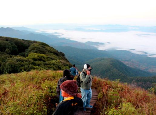 Fotos gratis : naturaleza, montaña, Formaciones montañosas, tierras altas,  desierto, cresta, cielo, paisaje natural, aventuras, cayó, hoja, árbol,  recreación, pradera, excursionismo, parque Nacional, césped, turismo,  estación de la colina, para caminar ...