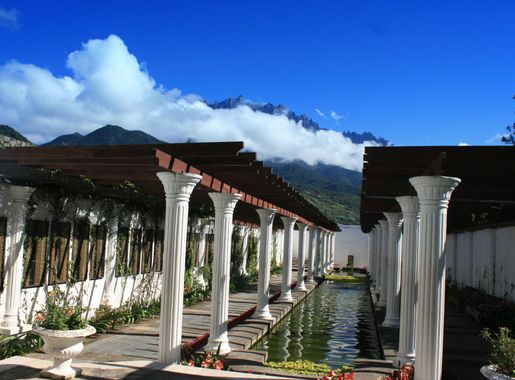 File:Kundasang War Memorial 5.jpg - Wikimedia Commons