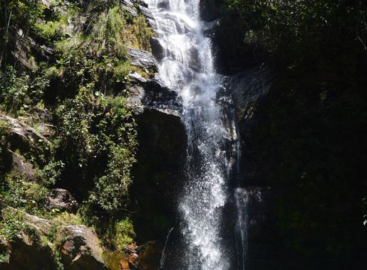 File:Cachoeira Santa Bárbara, Chapada dos Veadeiros.jpg - Wikimedia Commons