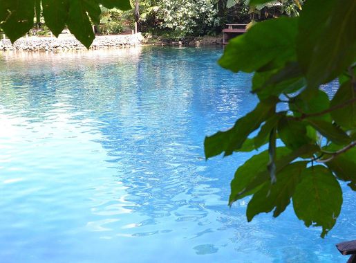 File:Nanda Blue Hole Santo (29282050925).jpg - Wikimedia Commons