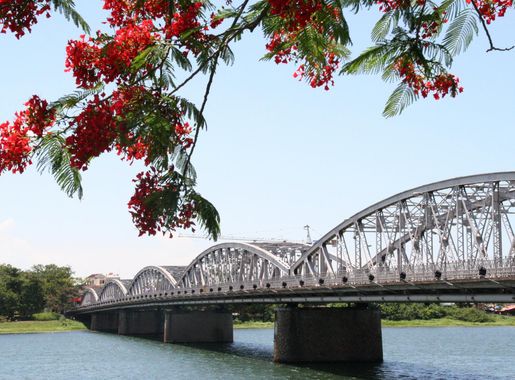 Tập tin:Hue, le pont Trang Tien.jpg – Wikipedia tiếng Việt