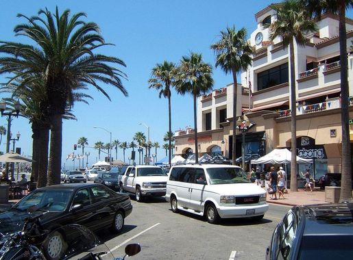 File:Huntington Beach CA USA (cropped).jpg - Wikimedia Commons