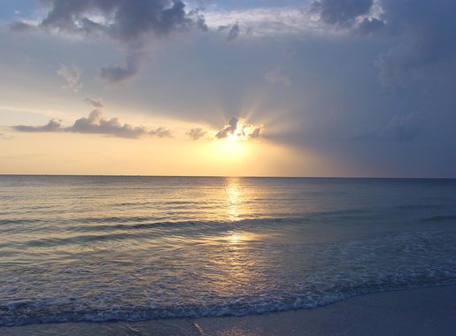 File:Sunset on North Beach at Fort De Soto Park.jpg - Wikimedia Commons
