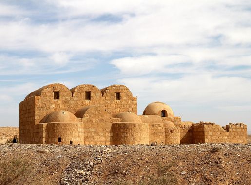File:Qasr Amra-14-2010-gje.jpg - Wikimedia Commons