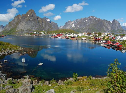 File:Reine Lofoten 2009.JPG - Wikipedia