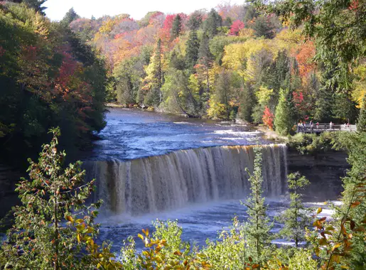 File:Upper Tahquamenon Falls Fall 2007.jpeg - Wikipedia