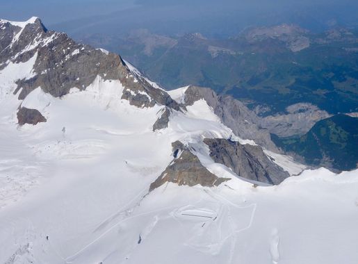 File:Aerial View of Jungfraujoch, Switzerland.jpg - Wikimedia Commons