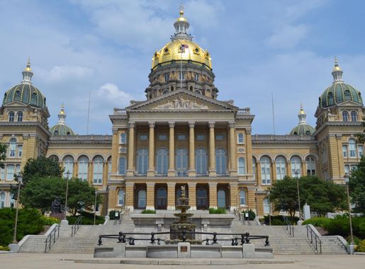 File:Iowa State House; Des Moines, Iowa; June 30, 2013.JPG - Wikimedia  Commons