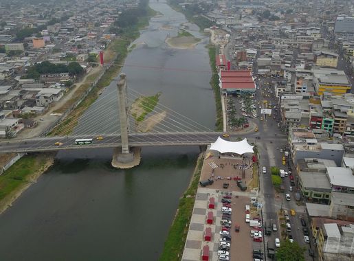 Archivo:Foto panorámica drone vista puente y malecón de Quevedo.jpg -  Wikipedia, la enciclopedia libre